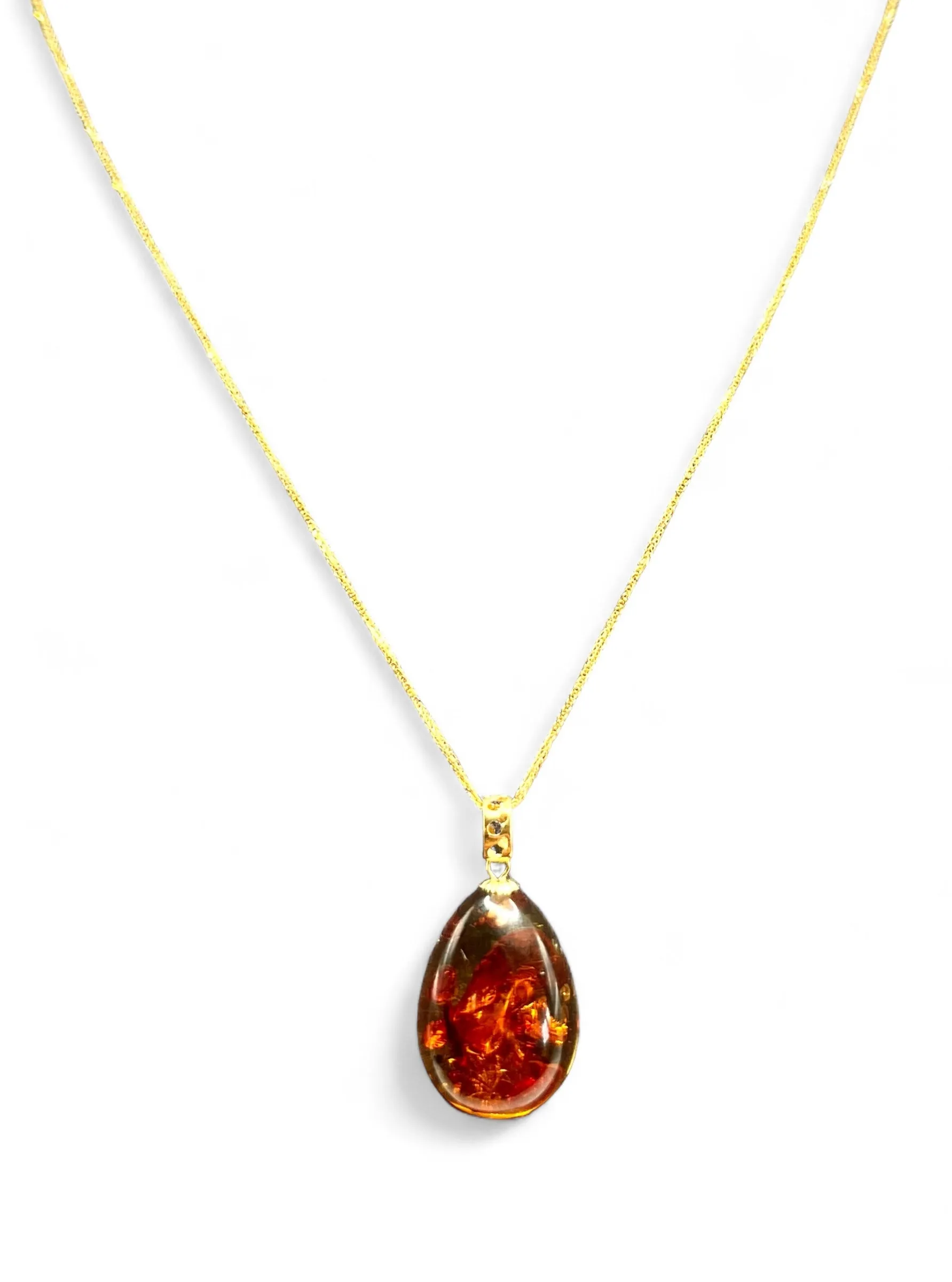 AMBER NECKLACE