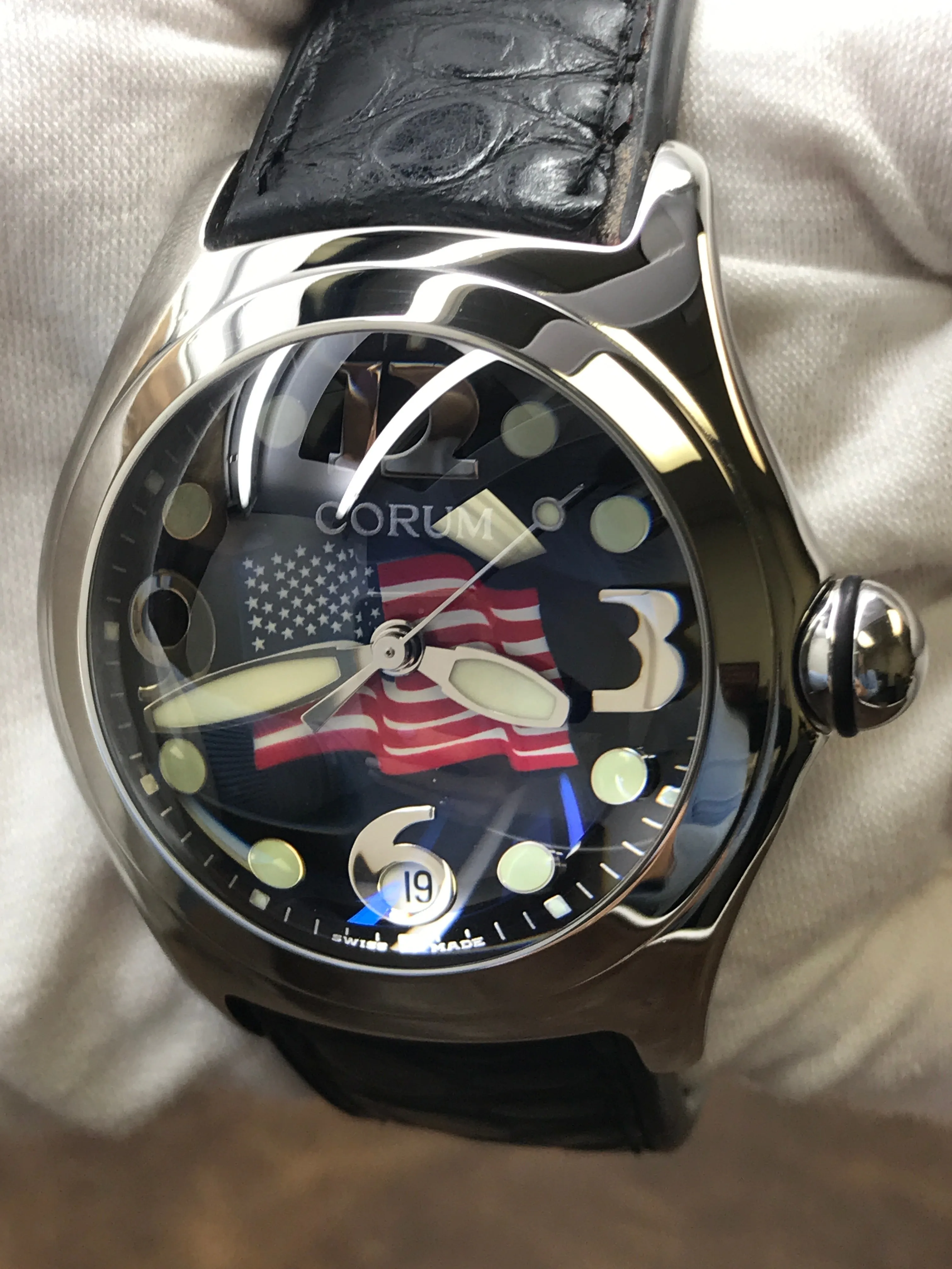 Corum Bubble US Flag Limited Edition 163.150.20 Black Dial Quartz Men's Watch