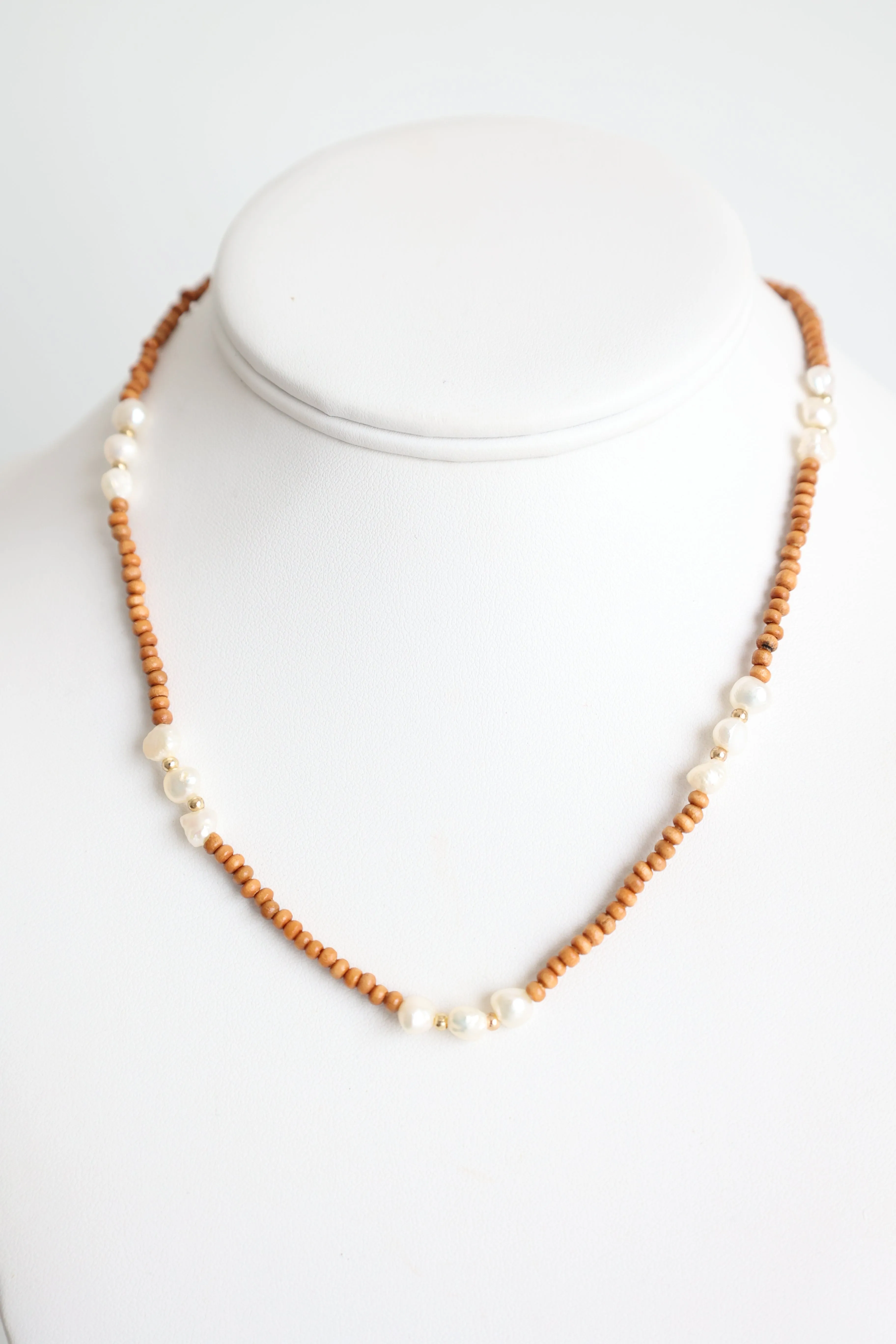 Golden Eye Pearl Choker