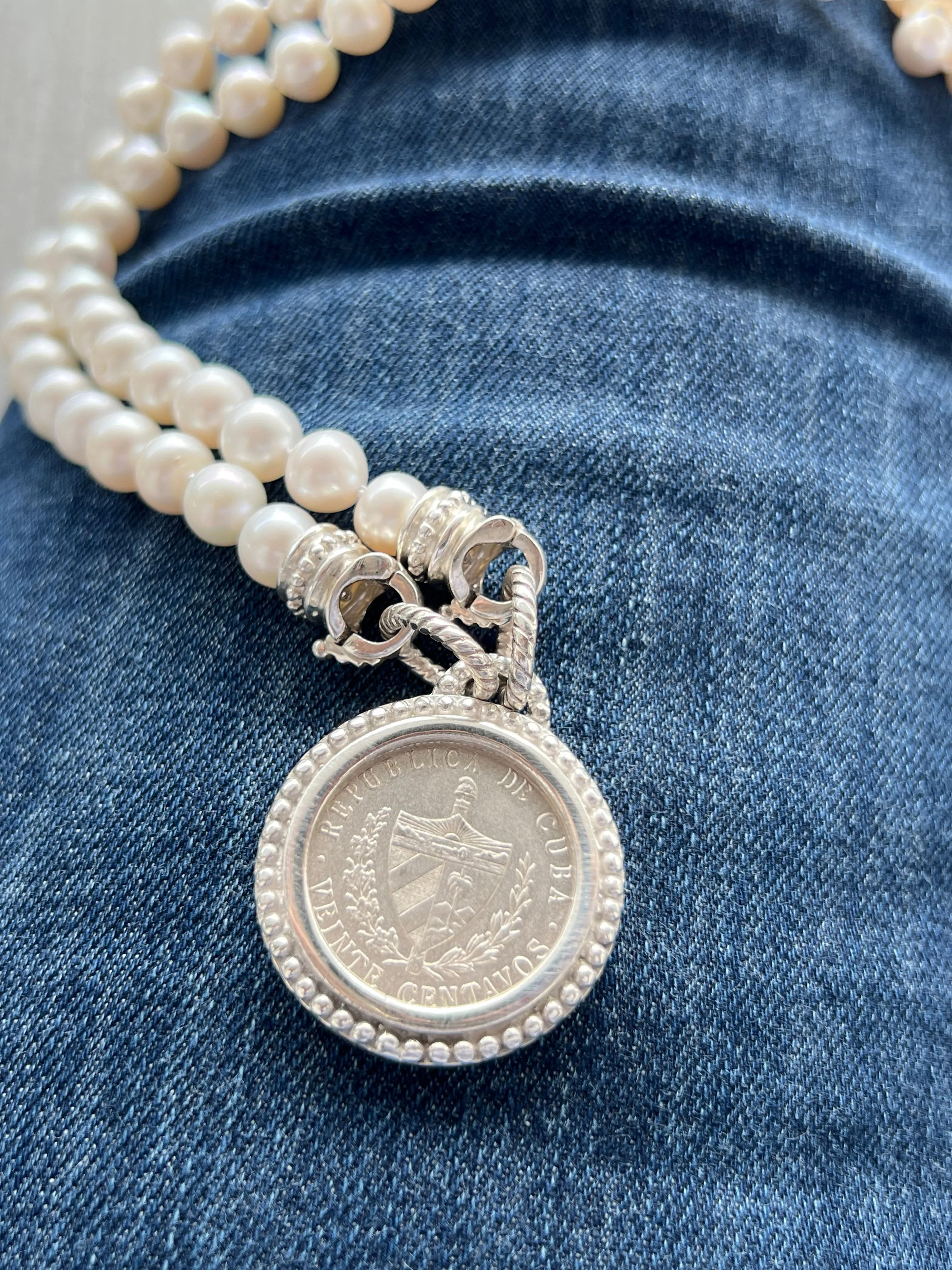 Medium Size Cuban Crest on Beaded Bezel Pendant