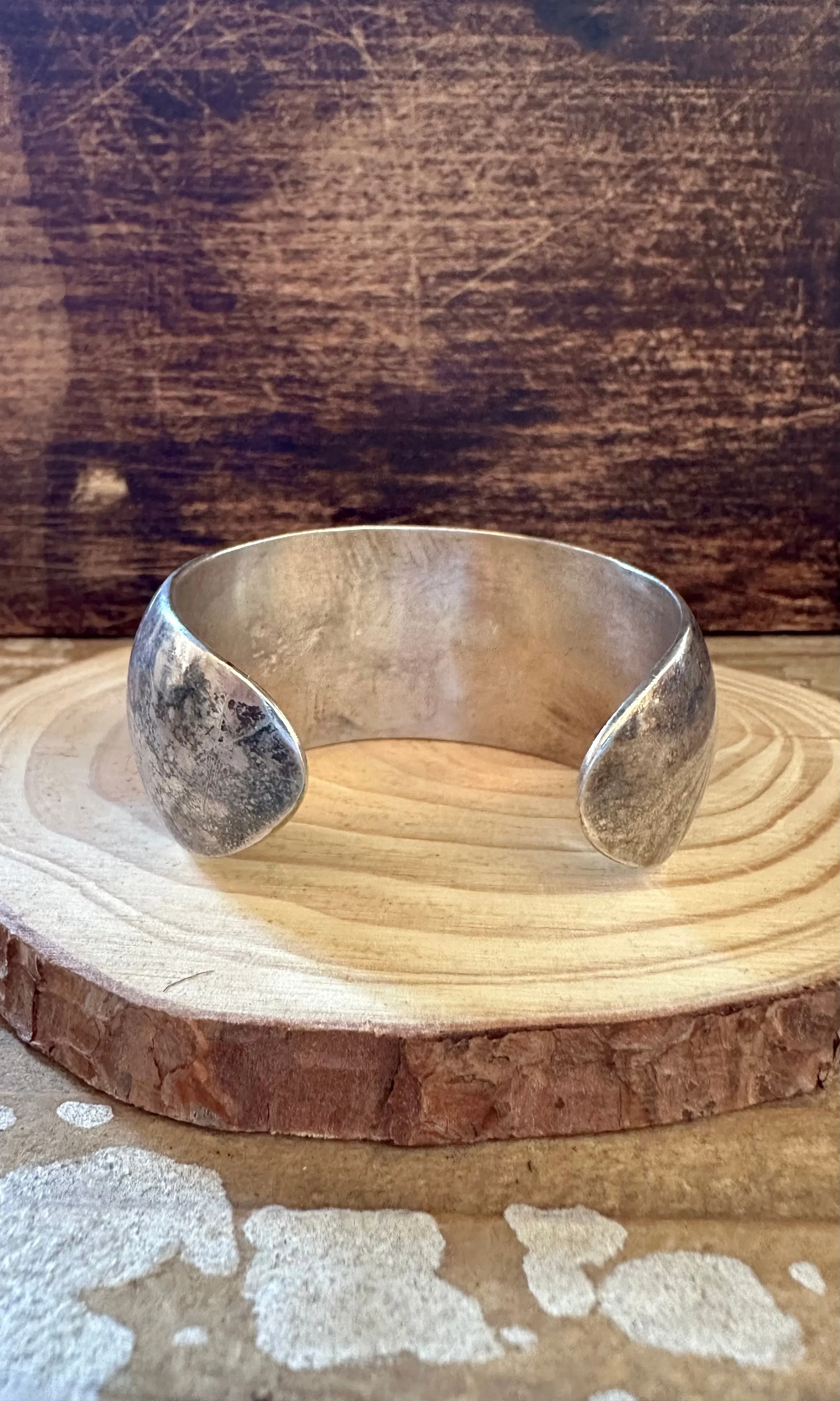 ROUNDED SILVER Vintage Cuff 36g